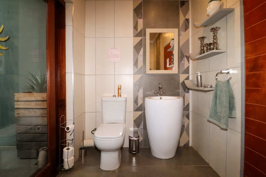 3 Bedroom Property for Sale in Flamwood North West